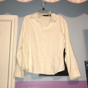 Button Down Sweet Basil Top. Size L.